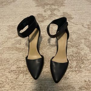 Ana Scarletta Heels size 10